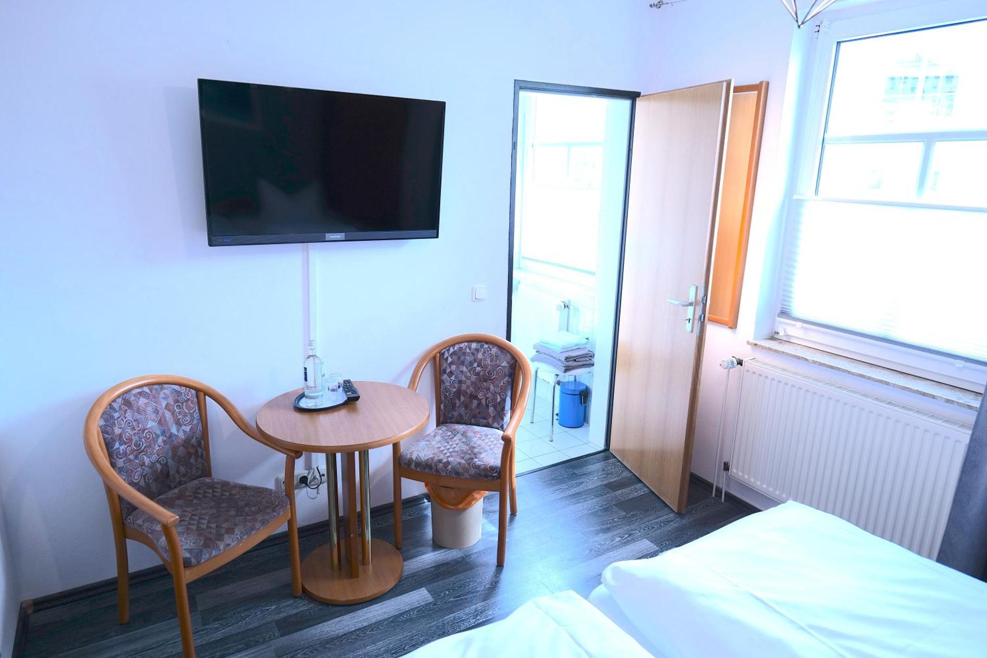 Hotel & Restaurant Am Bodden Putbus Exterior foto